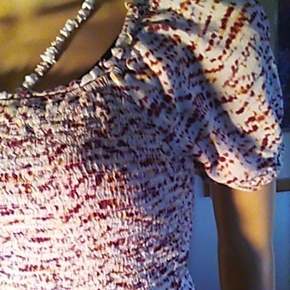 Old Navy Crop BOHO Top XS Elastic Bodice Ruffle Super Cute! - Picture 2 of 6